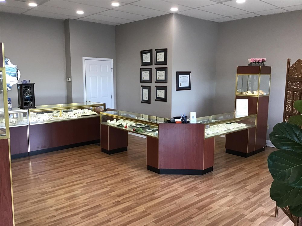 KING JEWELERS Updated June 2024 7540 Memorial Pkwy SW, Huntsville