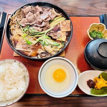 Restaurant SUNTORY - Sukiyaki Gozen - Japanese Near Me - Honolulu, Hawaii