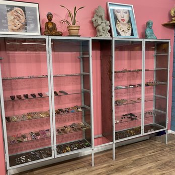 Draco's Body Piercing - Cases of body jewelry - Piercing Near Me - Pomona, California