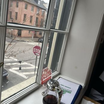 Bunny's Buckets & Bubbles - our cute view from our table - Chicken Shop Near Me - Baltimore, Maryland