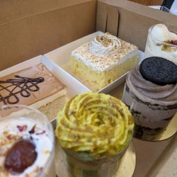 Oreo mousse, Gulab Jamum, Rasmalai tres leches