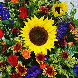 He Loves Me! Flowers