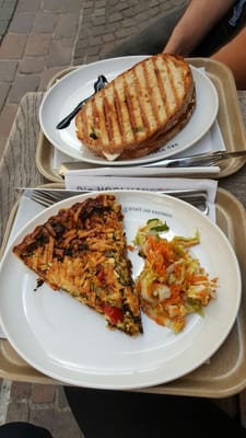 Das voglhaus cafe und kaufhaus by null