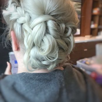 Sash Salon - Bridal updos and styles also available! - Hair Salons Near Me - Austin, Texas Sash Salon - Bridal updos and styles also available! - Hair Salons Near Me - Austin, Texas