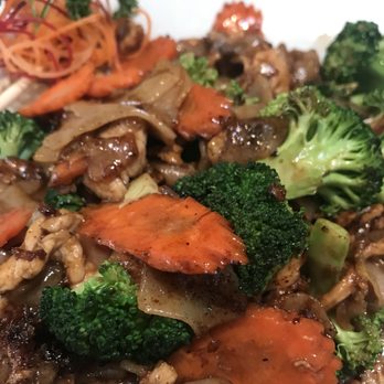 Pinto Thai Bistro - Chicken Pad See Ew was tasty but the broccoli could have been cooked more. - Thai Near Me - Seattle, Washington