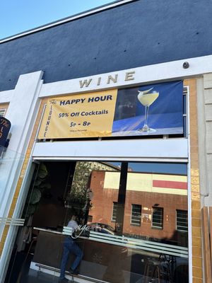 The Lounge at Ugo by null