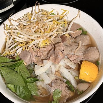 Saito & Pho Restaurant - The Combination Pho - Vietnamese Near Me - Ewa Beach, Hawaii