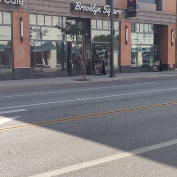 Brooklyn Square - Outside - Pizza Near Me - Pasadena, California Brooklyn Square - Outside - Pizza Near Me - Pasadena, California