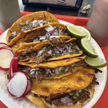 Tacoz - Mexican Near Me - Lynwood, California