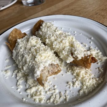Quiubo - Flautas - Mexican Near Me - Naperville, Illinois Quiubo - Flautas - Mexican Near Me - Naperville, Illinois