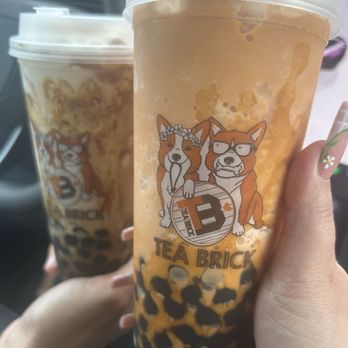 Tea Brick - Arcadia - Left: Brown Sugar Milk Tea, blended with boba Right: Thai Ice Tea, blended with boba - Bubble Tea Near Me - Arcadia, California