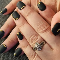 Downtown Nail Salon