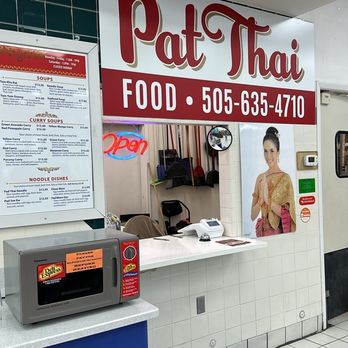 Pat Thai Food - the front counter of the restaurant - Food Trucks Near Me - Farmington, New Mexico Pat Thai Food - the front counter of the restaurant - Food Trucks Near Me - Farmington, New Mexico