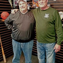 Wahoo's Sports And Collectibles