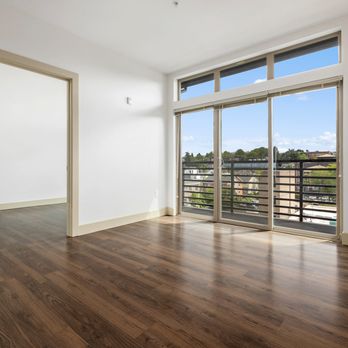 Collins on Pine Apartments - Apartments Near Me - Seattle, Washington