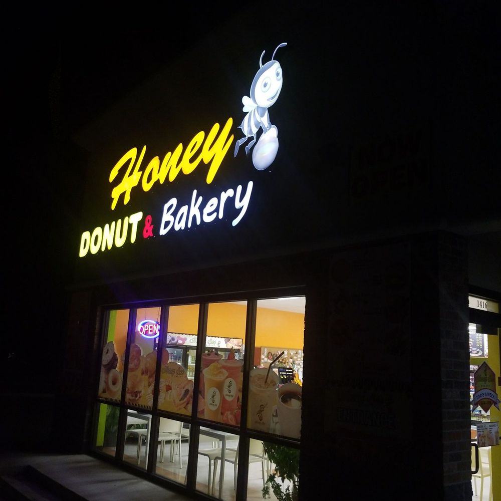 Honey Bee Bakery - the front of the bakery at night - Donuts Near Me - Moore, Oklahoma