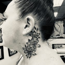 Top Hat Tattoo - Neck tattoo