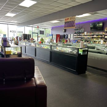 Twisted Liquors - Delta Bros Cannabinoids shop - Beer, Wine & Spirits Near Me - Manor, Texas Twisted Liquors - Delta Bros Cannabinoids shop - Beer, Wine & Spirits Near Me - Manor, Texas