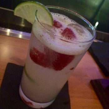 Larsen's Grill - Perfect Tom Collins - Steakhouses Near Me - Oxnard, California