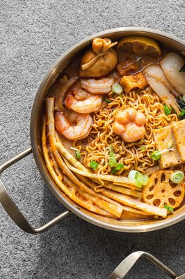 Lucky House Seafood Asian by null