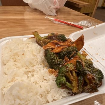 Chinatown On Thayer - Chicken Broccoli - Chinese Near Me - Providence, Rhode Island Chinatown On Thayer - Chicken Broccoli - Chinese Near Me - Providence, Rhode Island