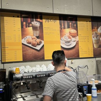 McDonald's - American Near Me - Madrid, M