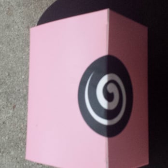 Georgetown Cupcake - Cute little boxes - Bakeries Near Me - Bethesda, Maryland Georgetown Cupcake - Cute little boxes - Bakeries Near Me - Bethesda, Maryland