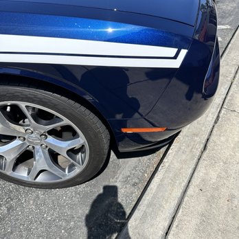 Fix Auto Huntington Beach-North - Wow the pin strip perfectly match. Nice!!!!!!! - Body Shops Near Me - Midway City, California