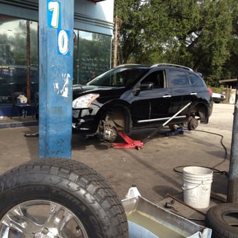 Discount Tire Town - Old school jacks, and a nice quick pull to boot - Tires Near Me - Tampa, Florida Discount Tire Town - Old school jacks, and a nice quick pull to boot - Tires Near Me - Tampa, Florida