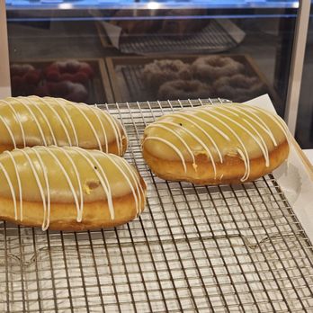 Paris Baguette - Fruit flies on the pastries. - Bakeries Near Me - Lake Forest, California Paris Baguette - Fruit flies on the pastries. - Bakeries Near Me - Lake Forest, California