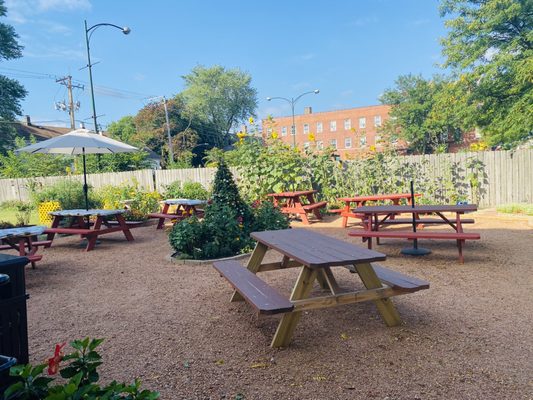 Tom’s Place by null