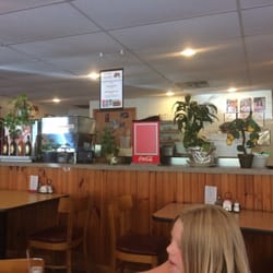 Pete's Restaurant & Pizzeria - Inside