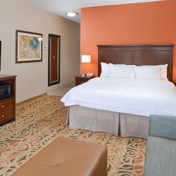 Hampton Inn & Suites Ocala - Guest room - Hotels Near Me - Ocala, Florida
