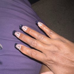 Mia's Nails