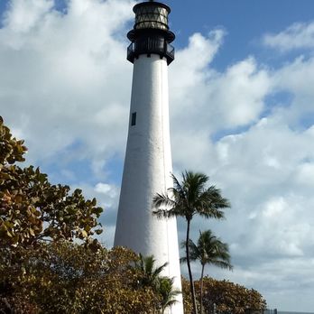 Cape Florida Lighthouse - Landmarks & Historical Buildings Near Me - Key Biscayne, Florida