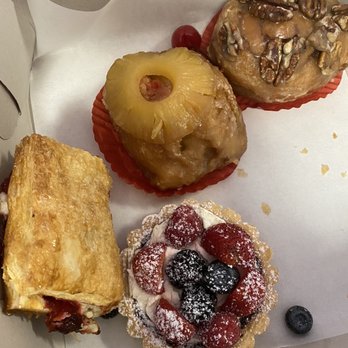 Sugar Twist Bakery - Donuts Near Me - Bakersfield, California Sugar Twist Bakery - Donuts Near Me - Bakersfield, California