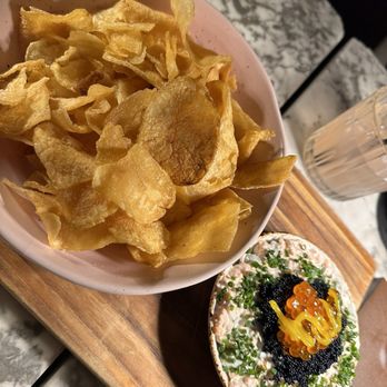 Lemon Grove - Bougie Chips & Dip - Cocktail Bars Near Me - Los Angeles, California