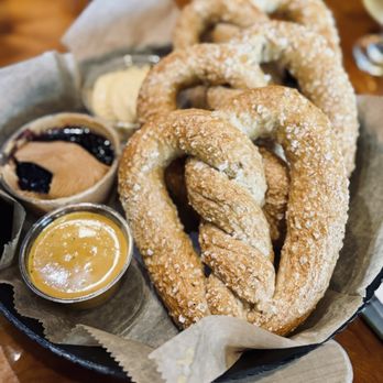 Short's Brewing Company - Pretzel - Breweries Near Me - Bellaire, Michigan Short's Brewing Company - Pretzel - Breweries Near Me - Bellaire, Michigan