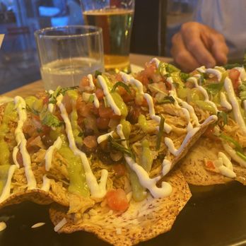Amor y Sal - Chicken nachos - Breakfast & Brunch Near Me - San Juan, Puerto Rico