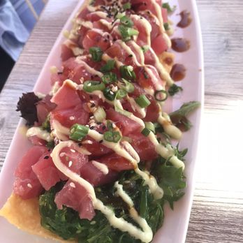 Island Grill - Tuna nachos - Seafood Near Me - Islamorada, Florida