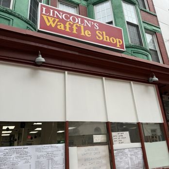 Lincoln's Waffle Shop - American Near Me - Washington, DC, District of Columbia