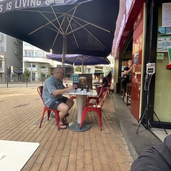 Happy Valley Bar + Grill - Outside - Bars Near Me - Hong Kong, HK