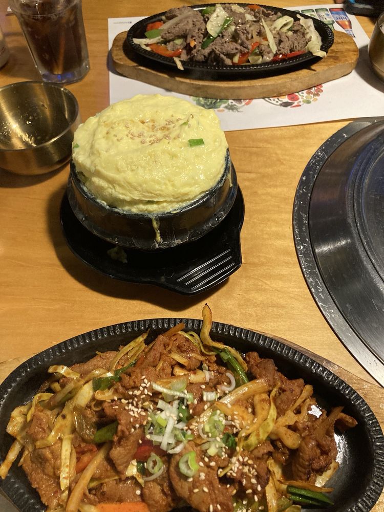 Seoul Korean BBQ Logo