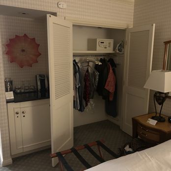 The Orchard Hotel - Not the room we booked tried to switch under false pretense to rent our room out for 700.00 more during sold out weekend sleezey - Hotels Near Me - San Francisco, California