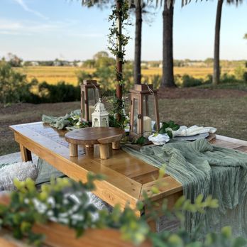 Heavenly Escapes - Anniversary picnic in Memorial waterfront park Mt Pleasant - Wedding Planning Near Me - Ladson, South Carolina