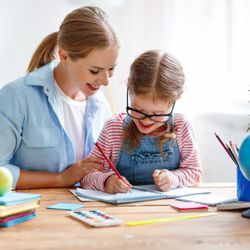 Specialized Decoding Tutoring for students with learning differences, traveling to Manhattan areas like Clinton and Chelsea. Contact us now!