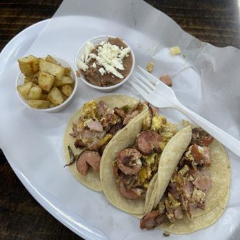 La Salsa Verde Taqueria - breakfast taco platter - Mexican Near Me - Plano, Texas La Salsa Verde Taqueria - breakfast taco platter - Mexican Near Me - Plano, Texas