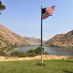 Snake River Adventures - Entrance of Hells Canyon, A stopping point at Cashe Creek and beautiful vantage point