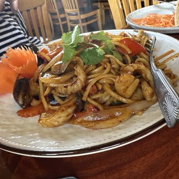 Lemongrass - Seafood cha cha cha - Thai Near Me - Moss Landing, California