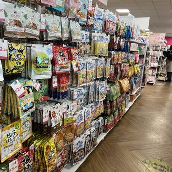 Daiso - Department Stores Near Me - Edgewater, New Jersey